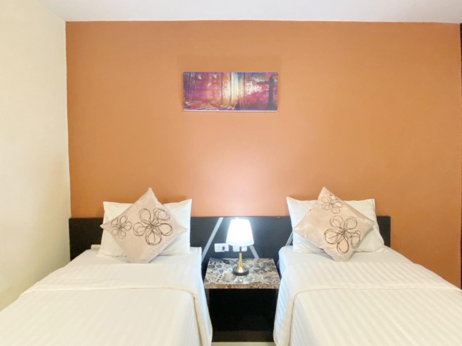 Leelawadee Modern Resort Huaykwang - ลีลาวดี ห้วยขวาง Bangkok Dış mekan fotoğraf