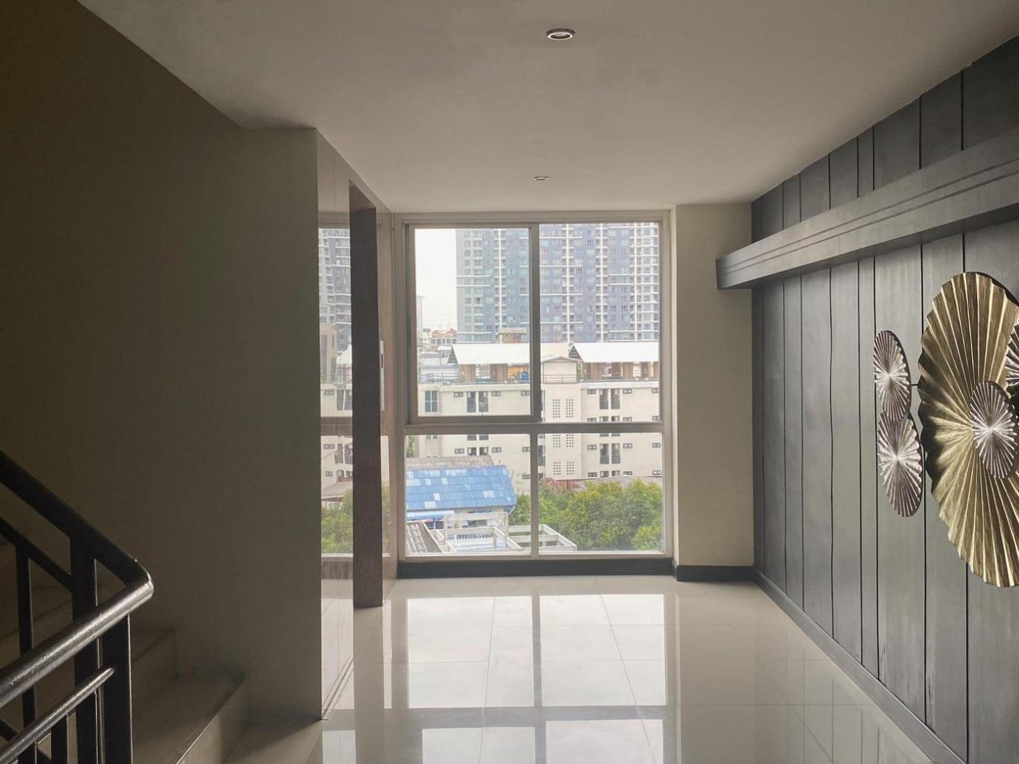 Leelawadee Modern Resort Huaykwang - ลีลาวดี ห้วยขวาง Bangkok Dış mekan fotoğraf