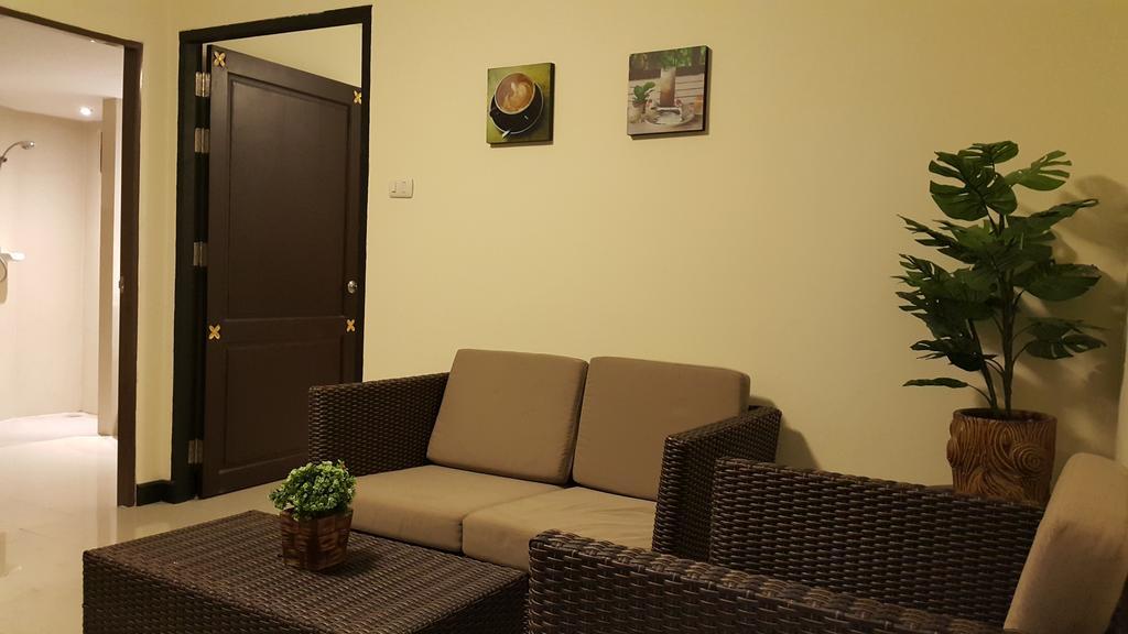 Leelawadee Modern Resort Huaykwang - ลีลาวดี ห้วยขวาง Bangkok Dış mekan fotoğraf
