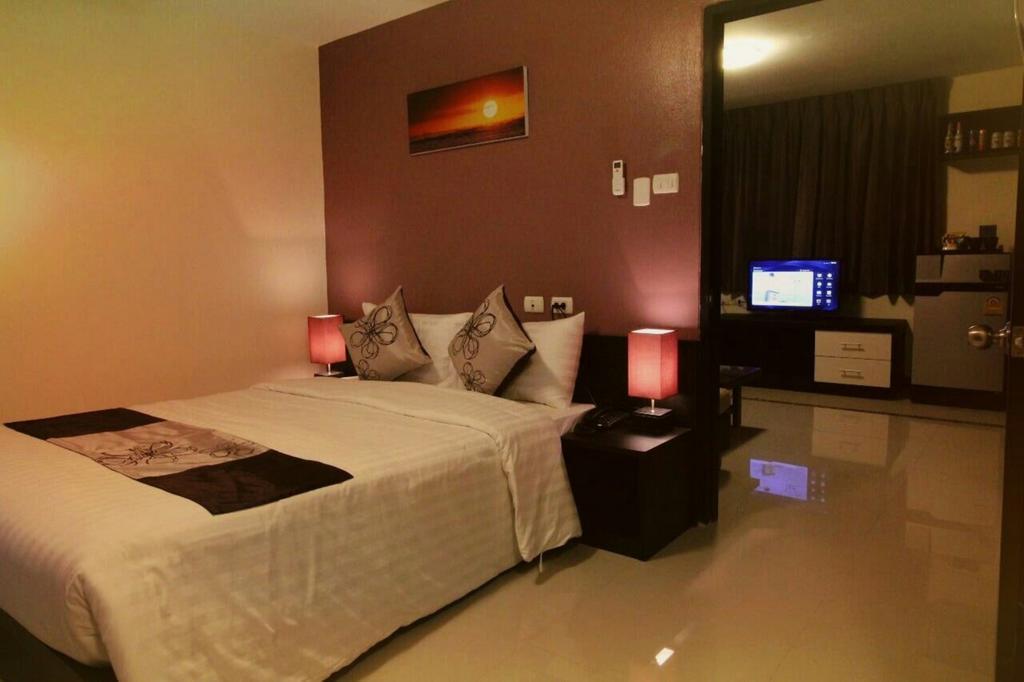 Leelawadee Modern Resort Huaykwang - ลีลาวดี ห้วยขวาง Bangkok Dış mekan fotoğraf