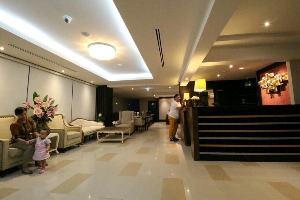 Leelawadee Modern Resort Huaykwang - ลีลาวดี ห้วยขวาง Bangkok Dış mekan fotoğraf