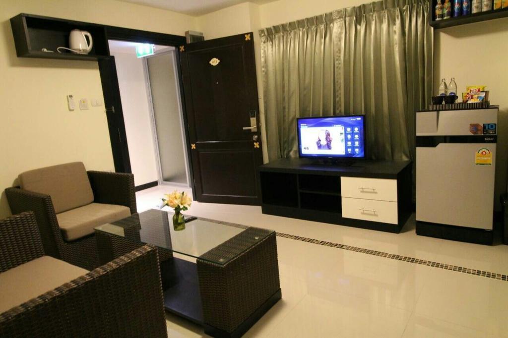 Leelawadee Modern Resort Huaykwang - ลีลาวดี ห้วยขวาง Bangkok Dış mekan fotoğraf